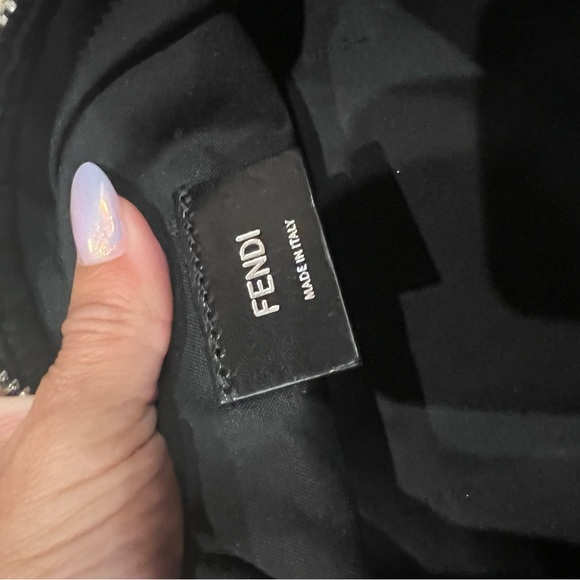 Fendi FF, Embossed fabric bag with leather accents - Picture 8 of 10